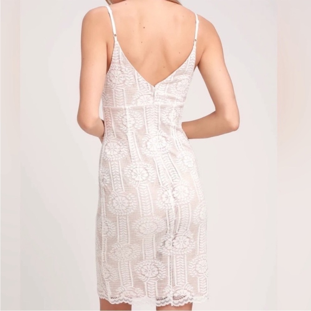 Lulu’s Avianna White and Beige Lace Bodycon Dress Size XS NWT - Picture 2 of 9